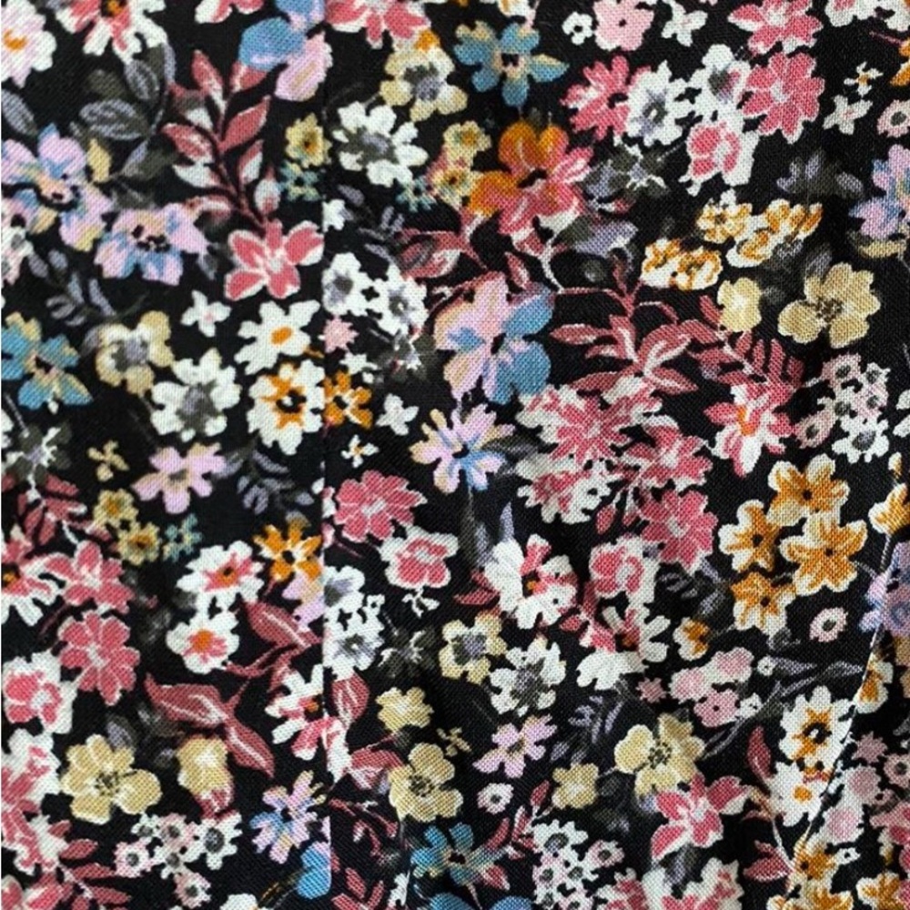 Floral Puff Sleeve Dress - Picture 4 of 5